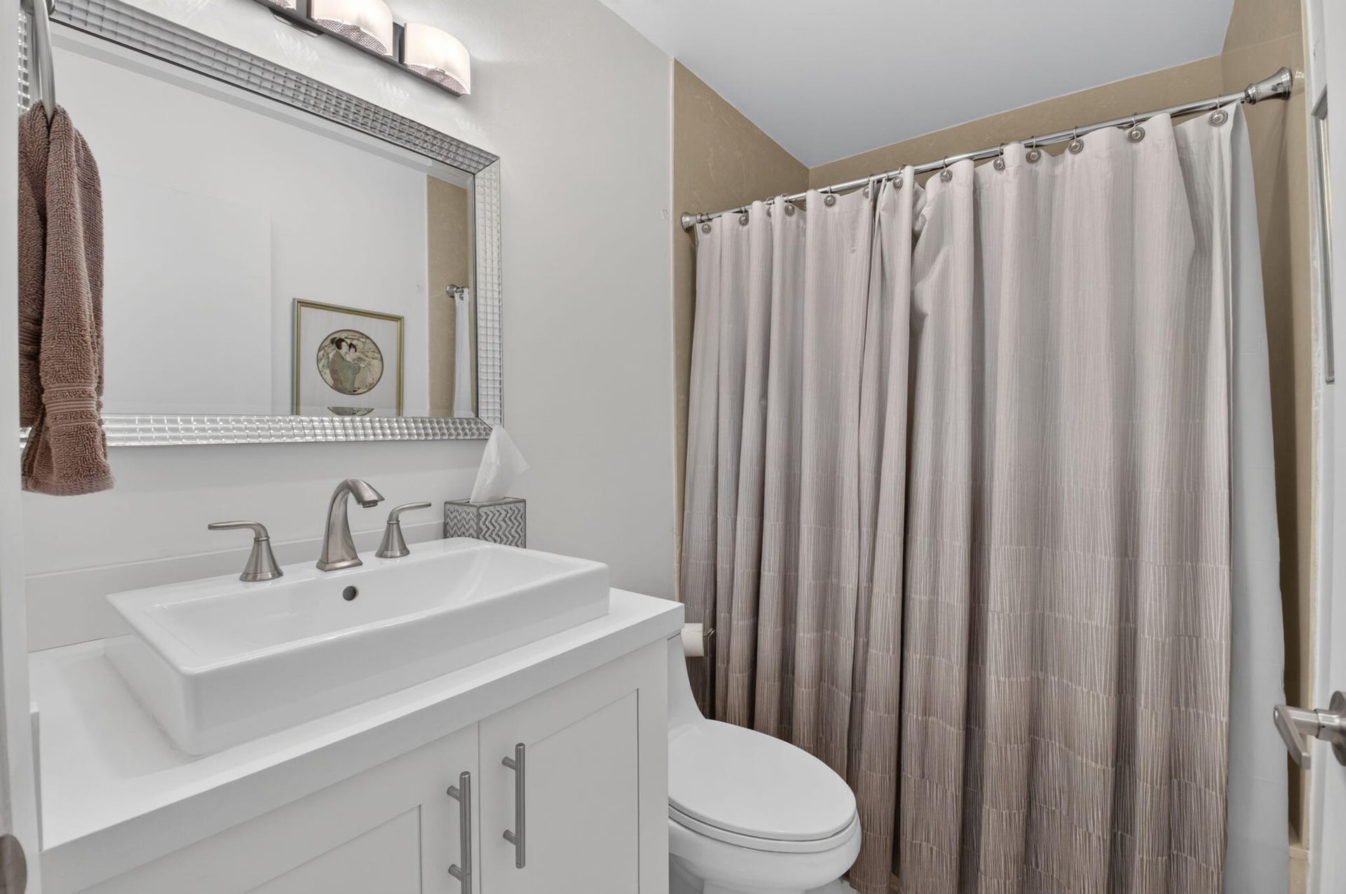 Unit 1622 photo 6