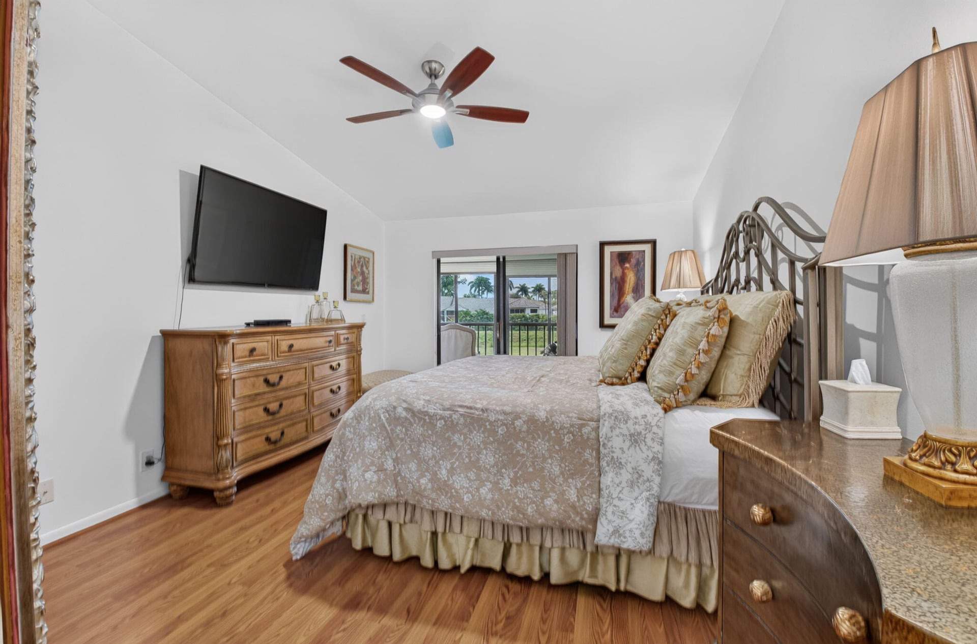 Unit 1622 photo 23