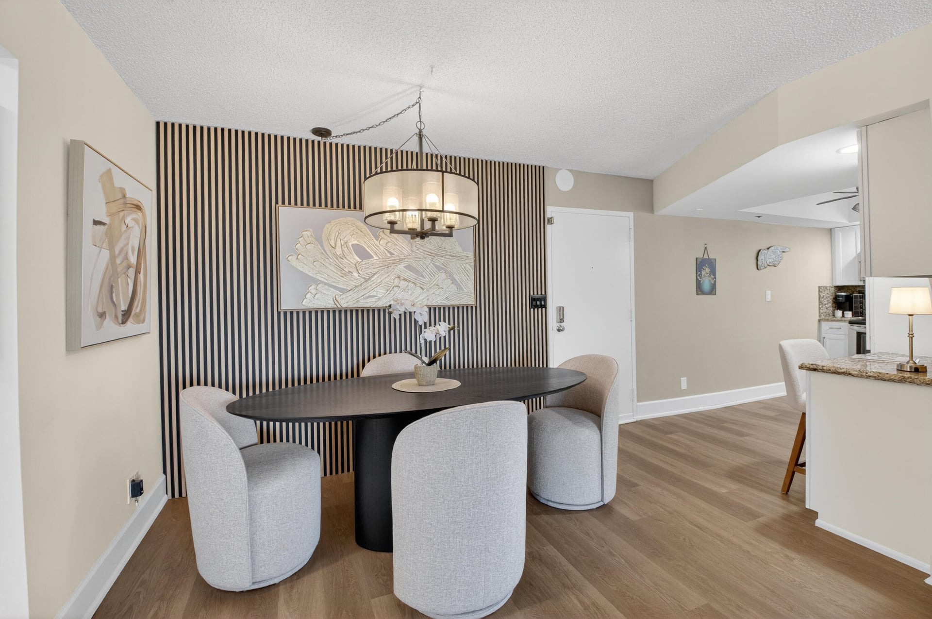 Unit 205 photo 8