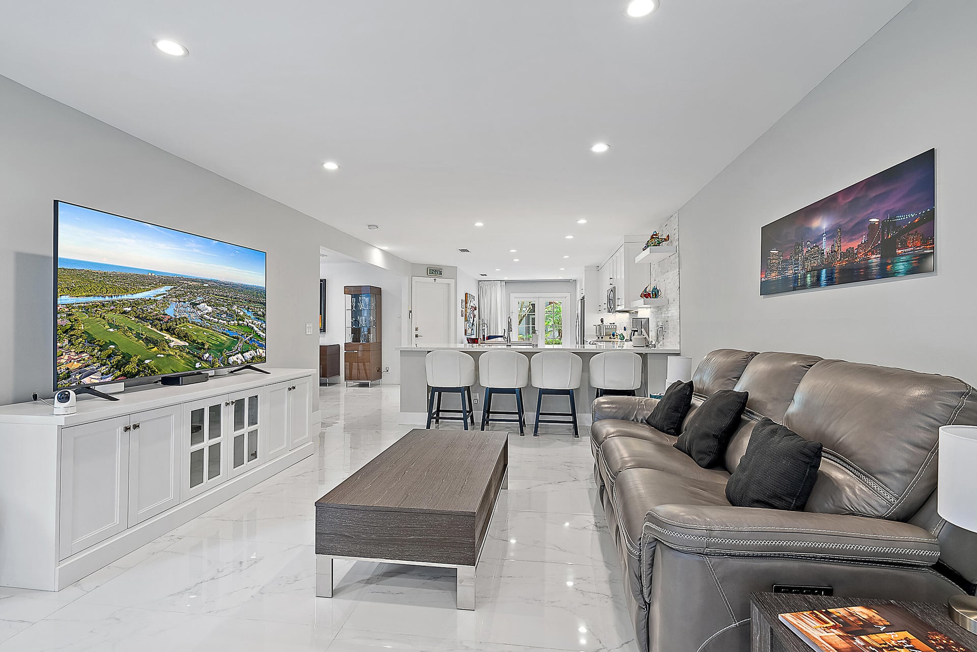  Residence photo 11
