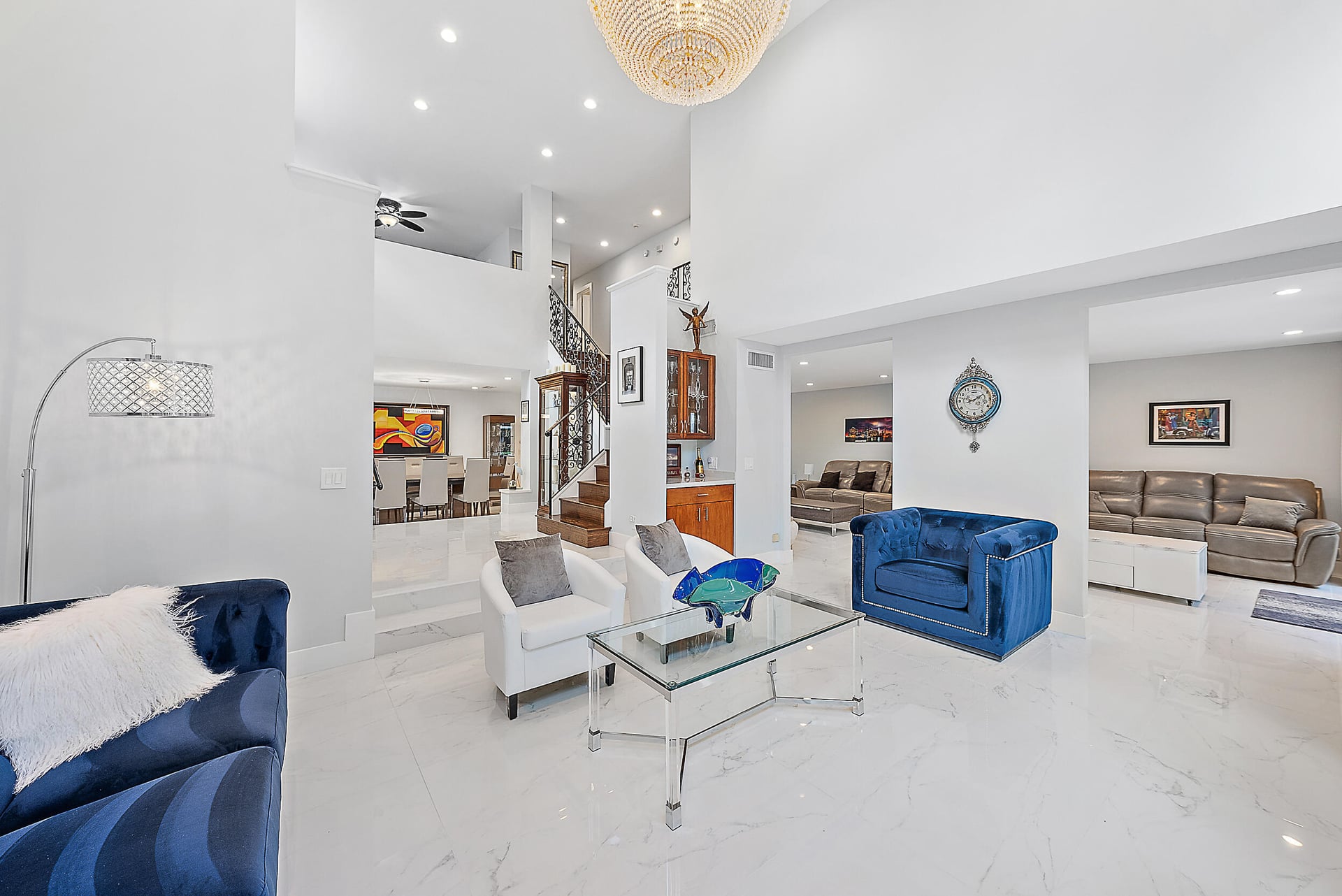  Residence photo 15