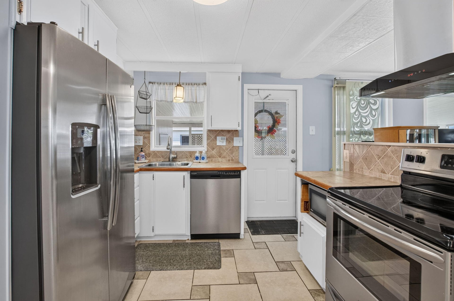 Residence photo 6