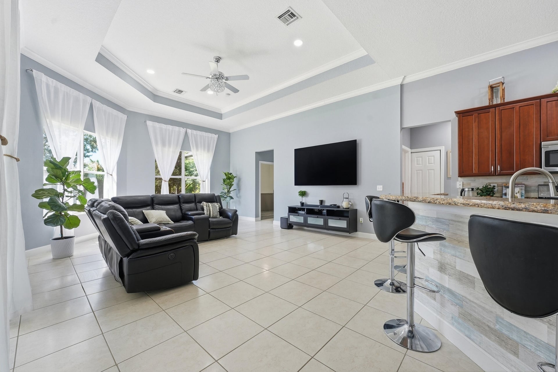 Residence photo 12