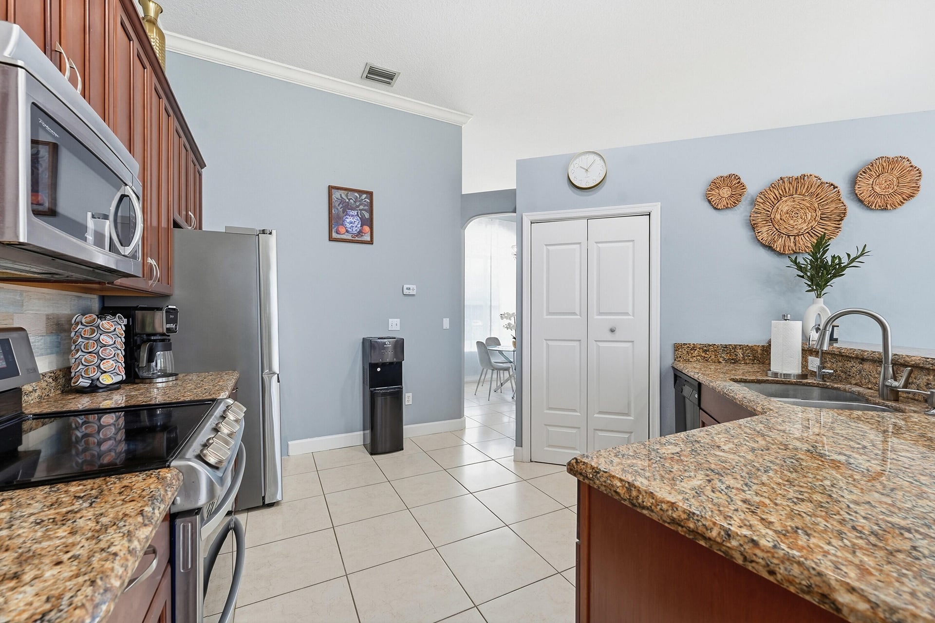 Residence photo 18