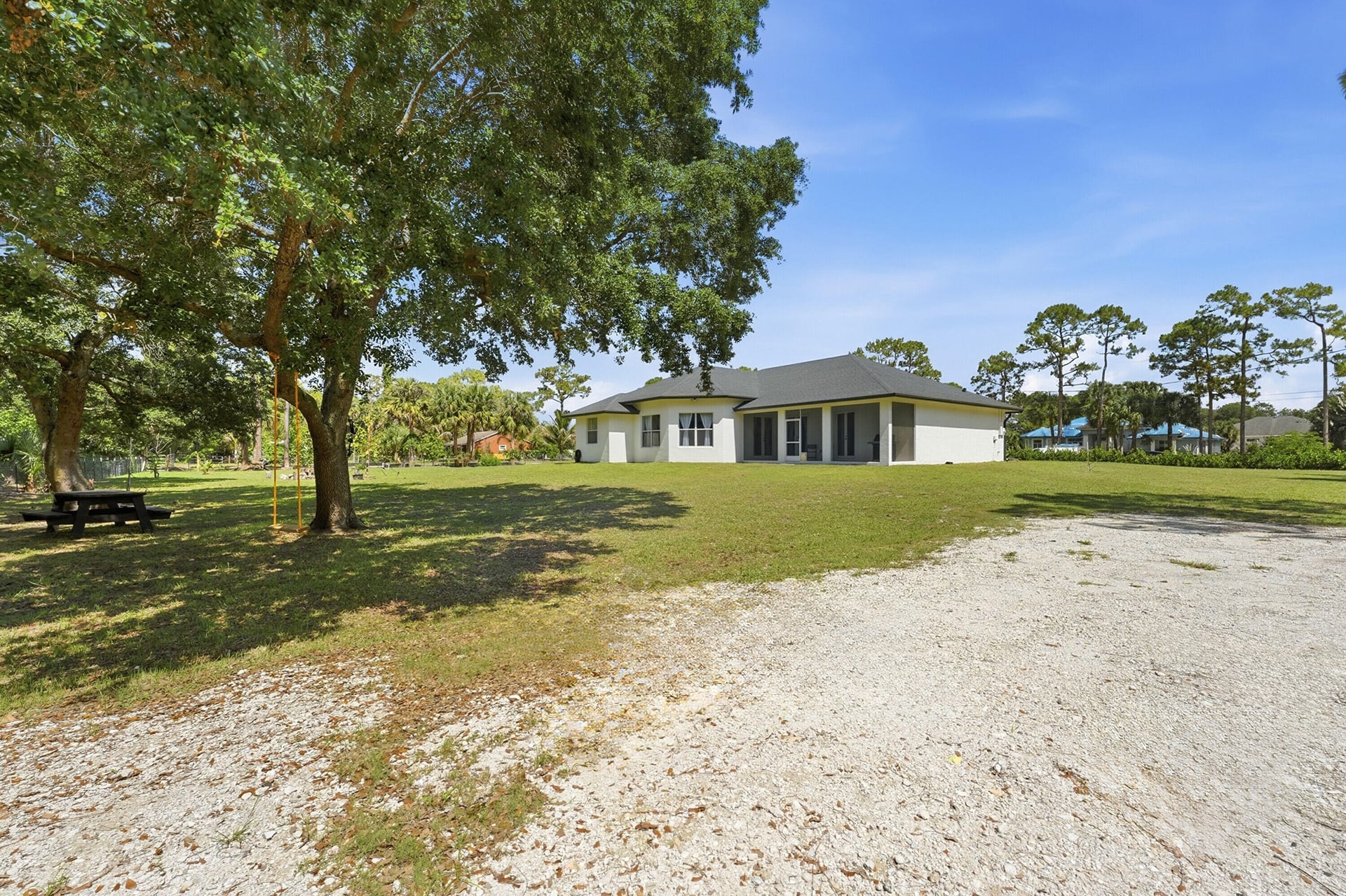 Residence photo 65