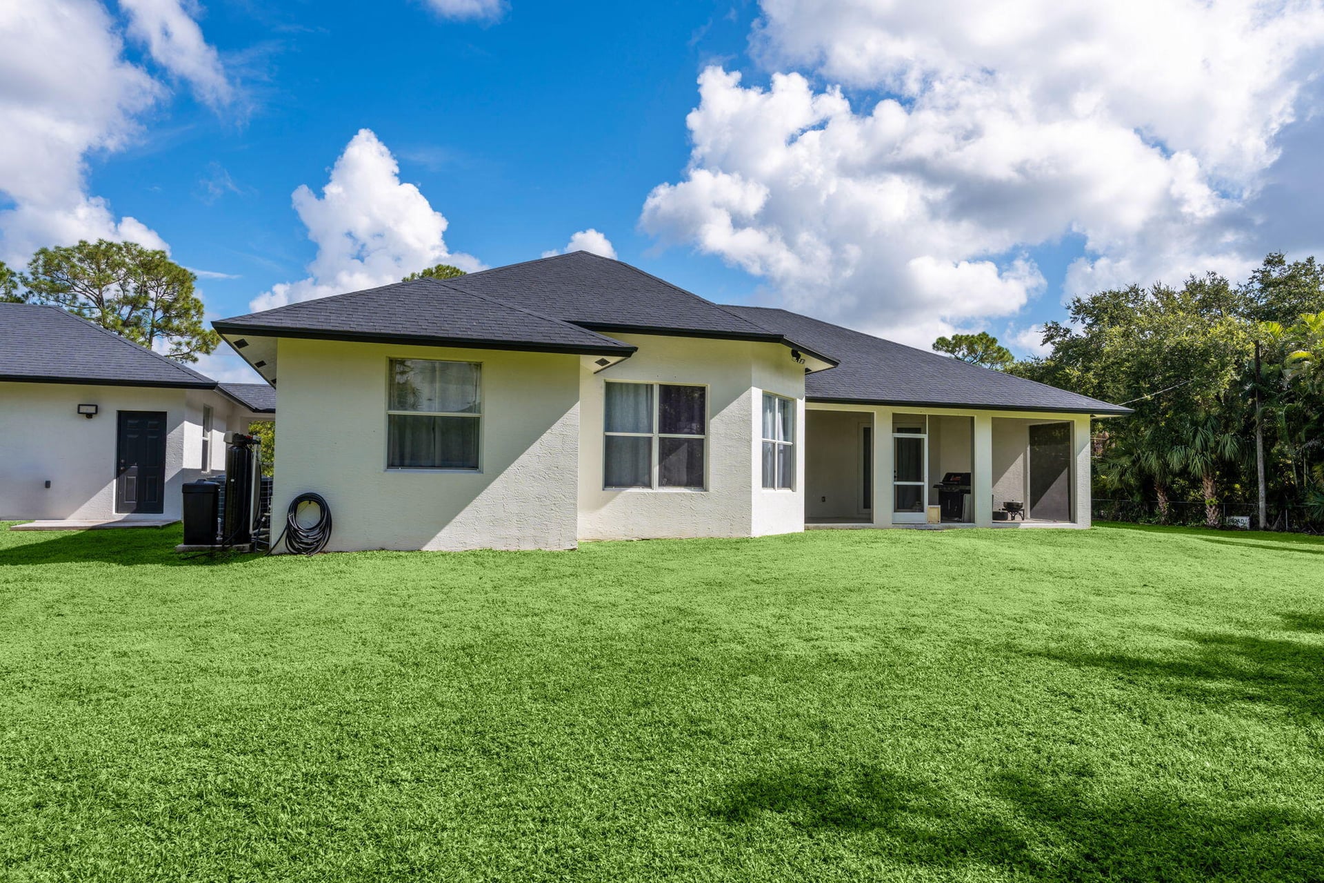 Residence photo 85