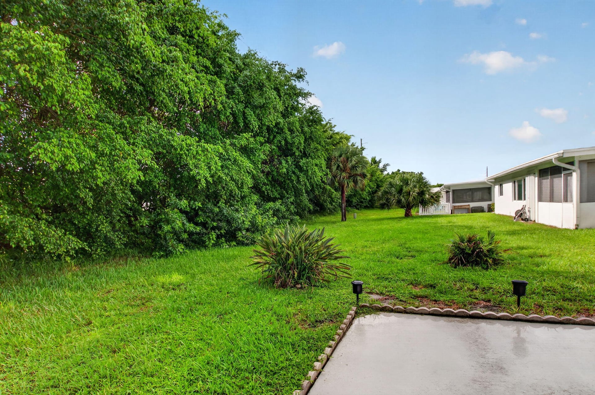  Residence photo 33
