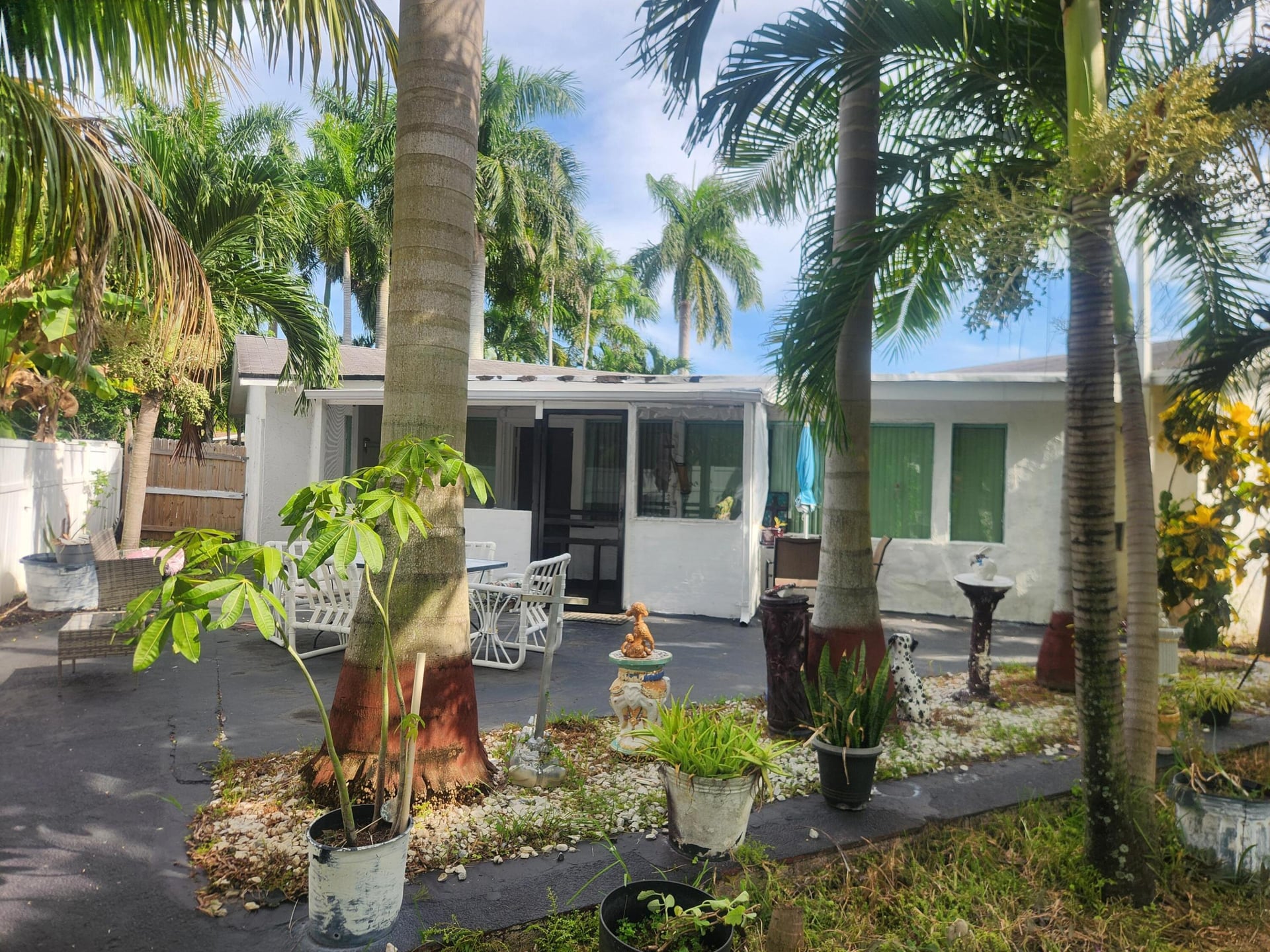 Residence photo 16