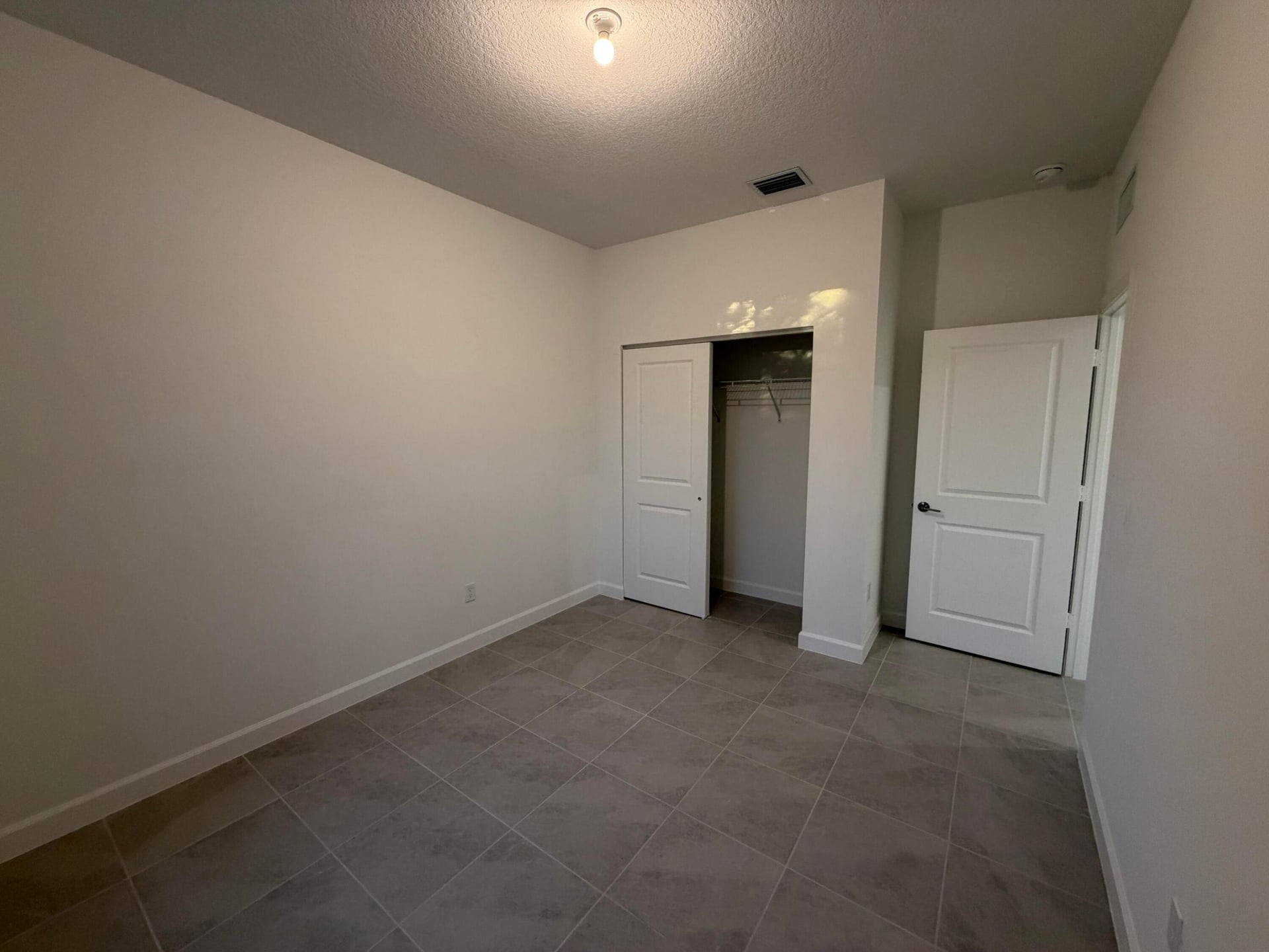 Residence photo 17