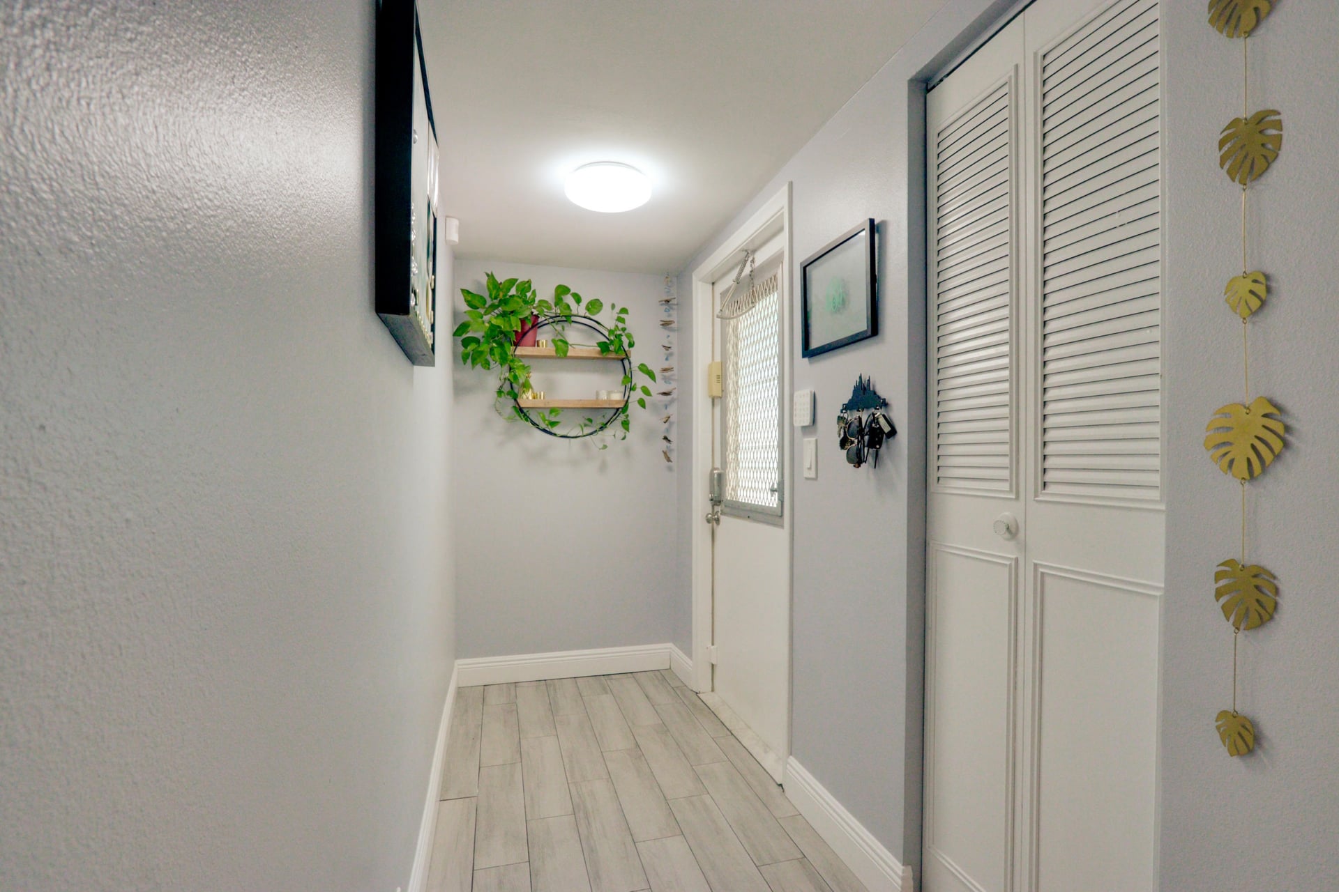 Unit 115 photo 9