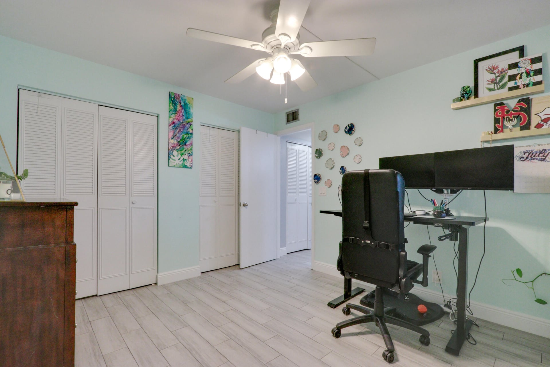 Unit 115 photo 12