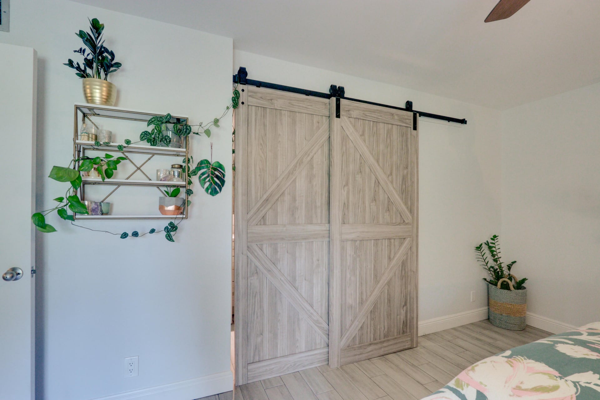 Unit 115 photo 17