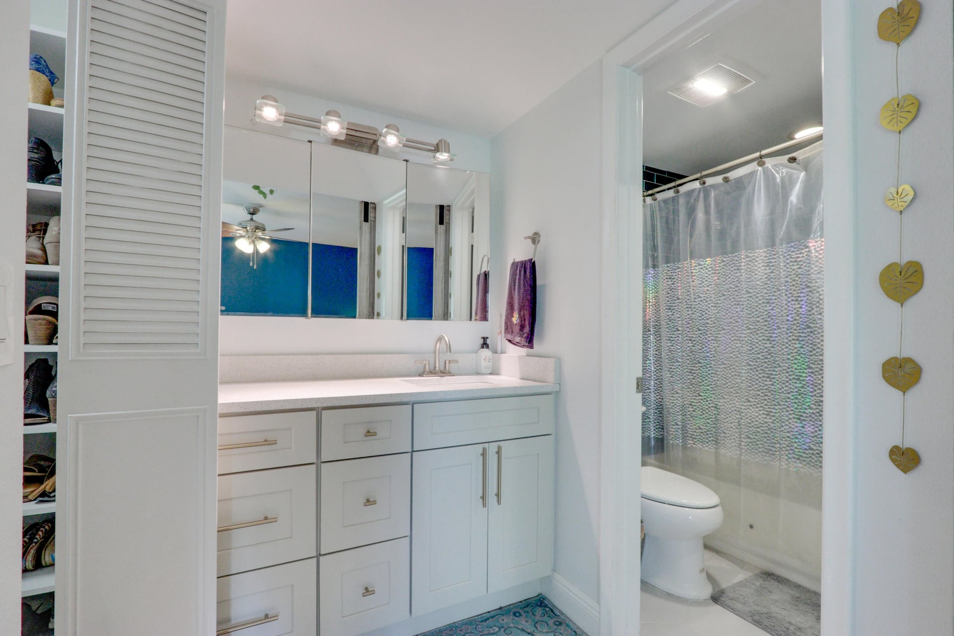 Unit 115 photo 18