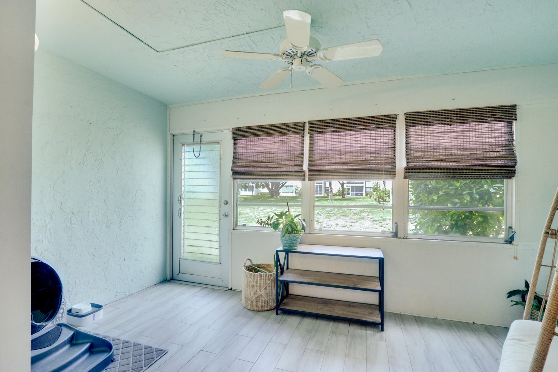 Unit 115 photo 21