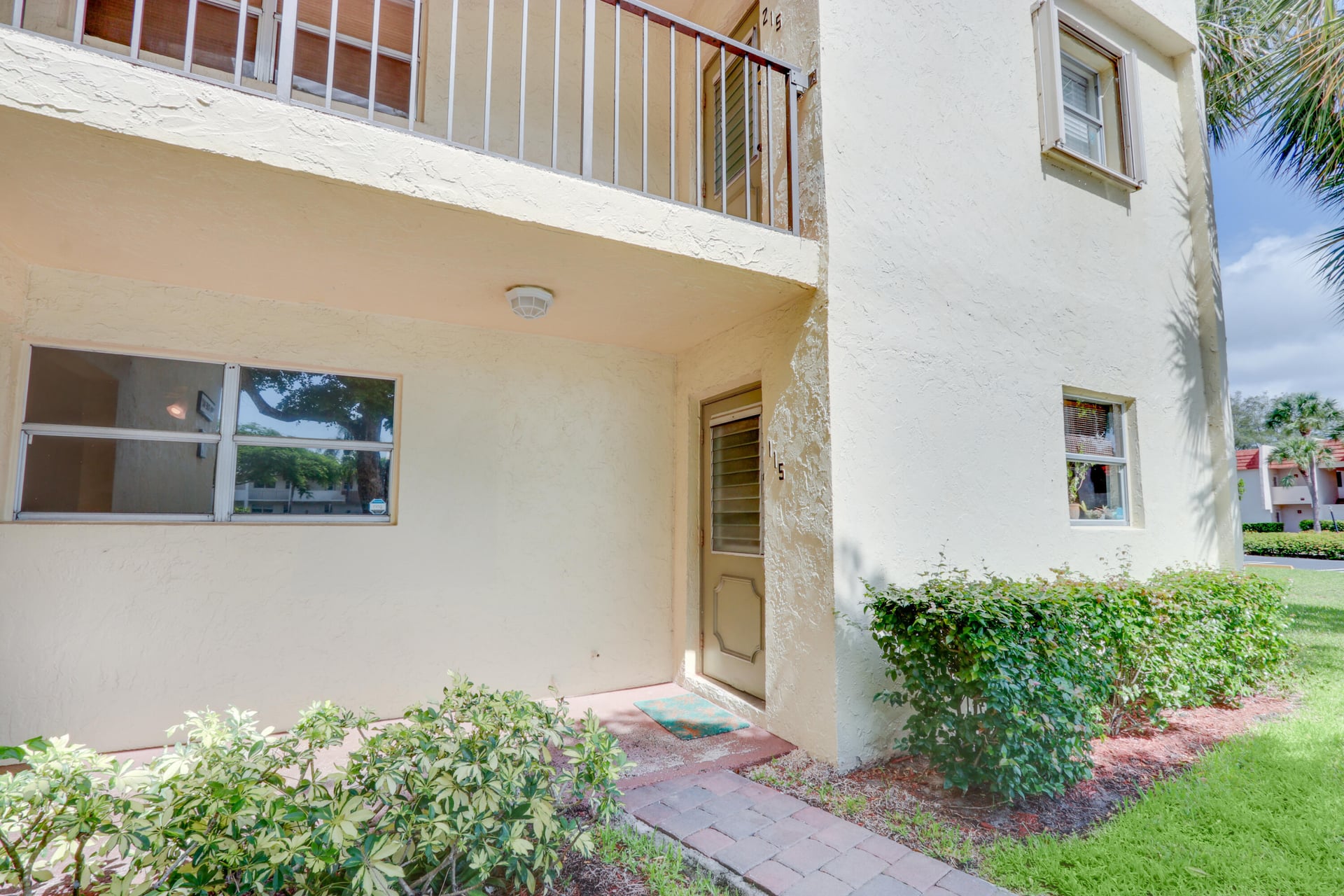Unit 115 photo 27