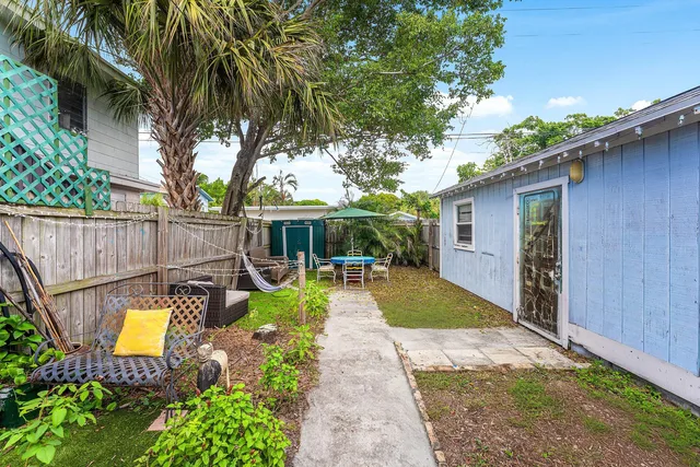 Residence photo 33