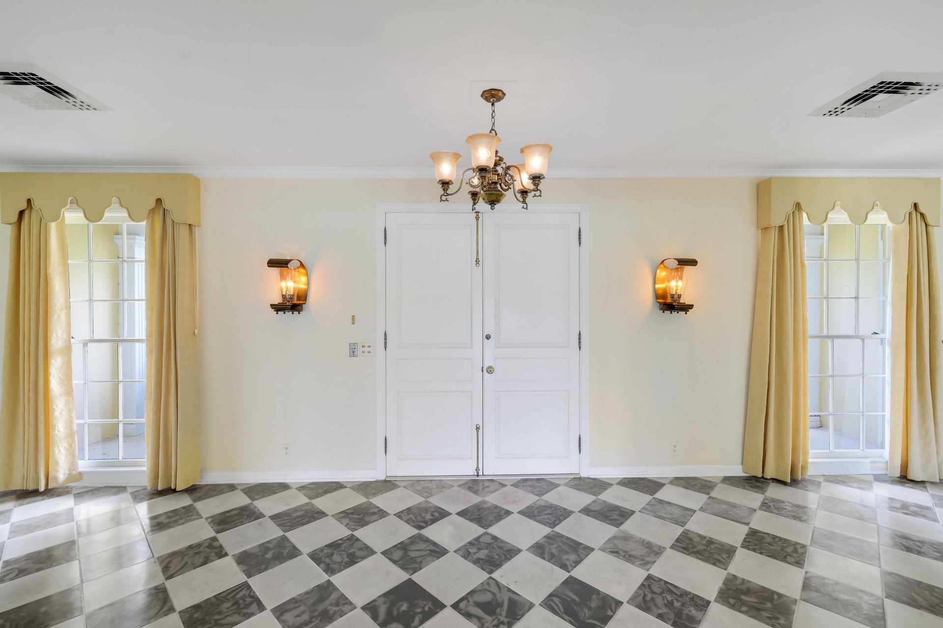 Residence photo 4