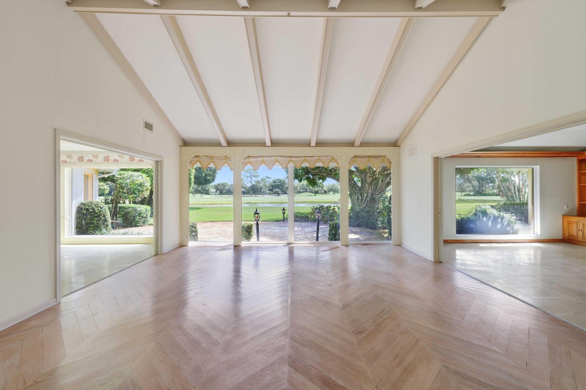Residence photo 5