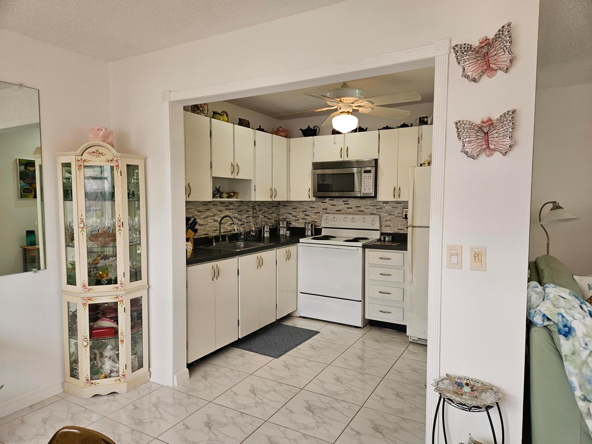  Residence photo 4
