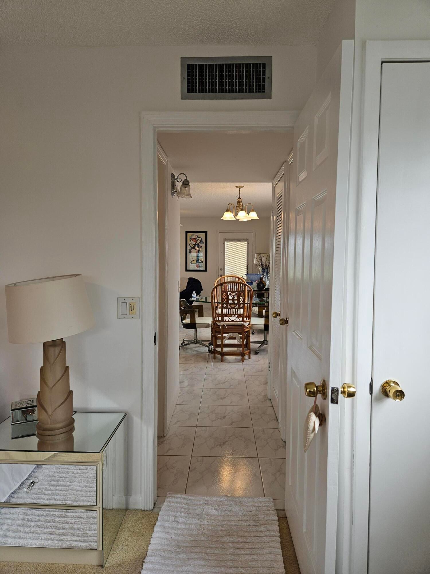  Residence photo 9