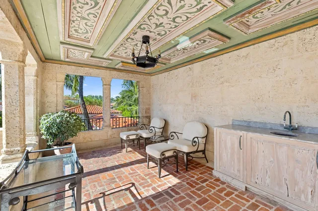 Estate Section Palm Beach Residence photo 16