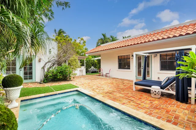SoSo West Palm Beach Residence photo 26
