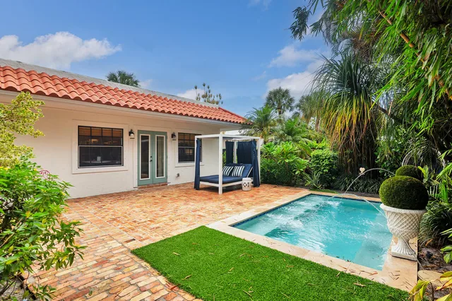 SoSo West Palm Beach Residence photo 30