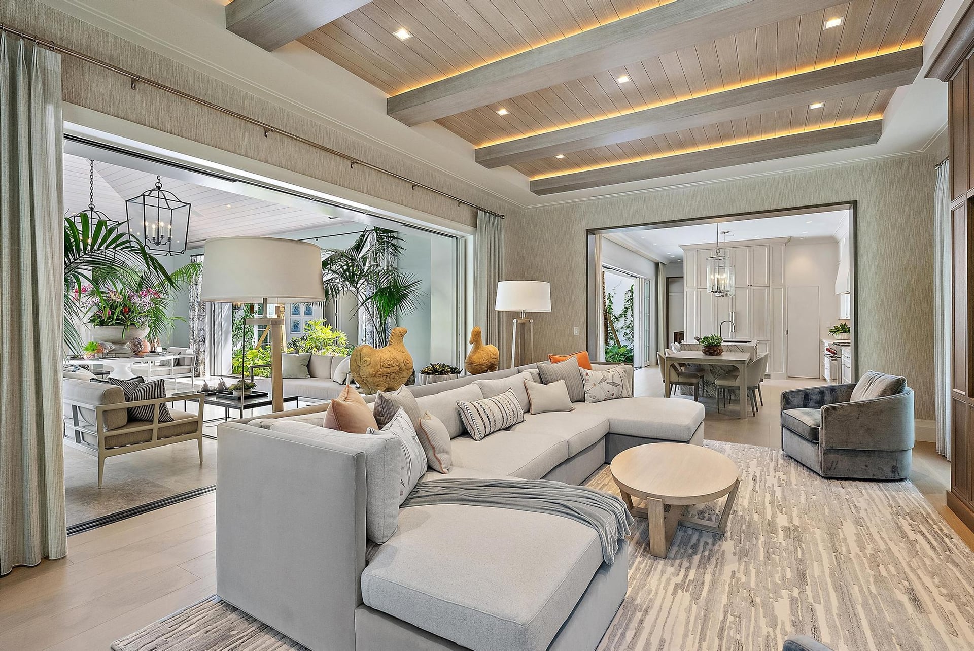 North End Palm Beach Residence photo 19