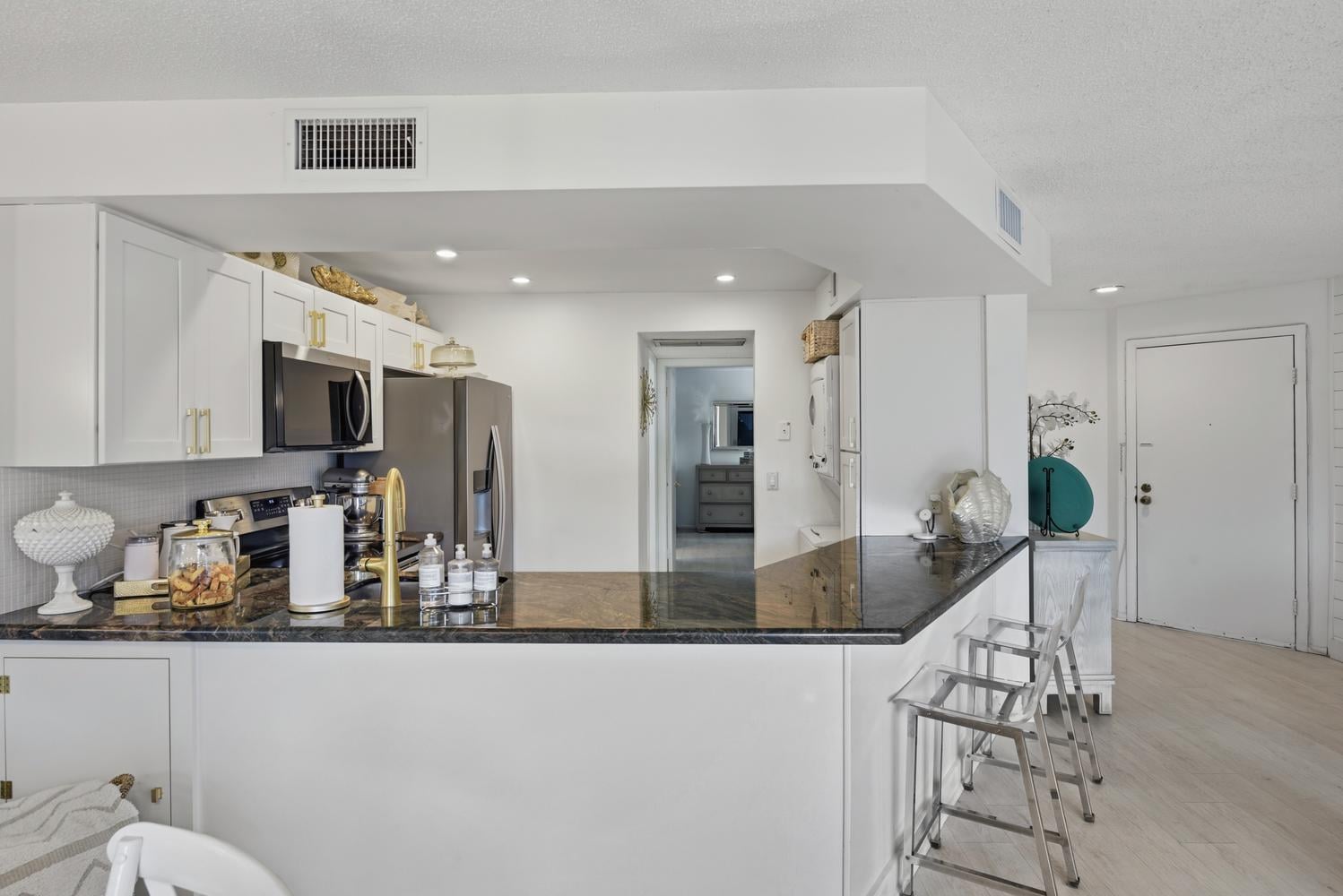  Unit V2-203 photo 8
