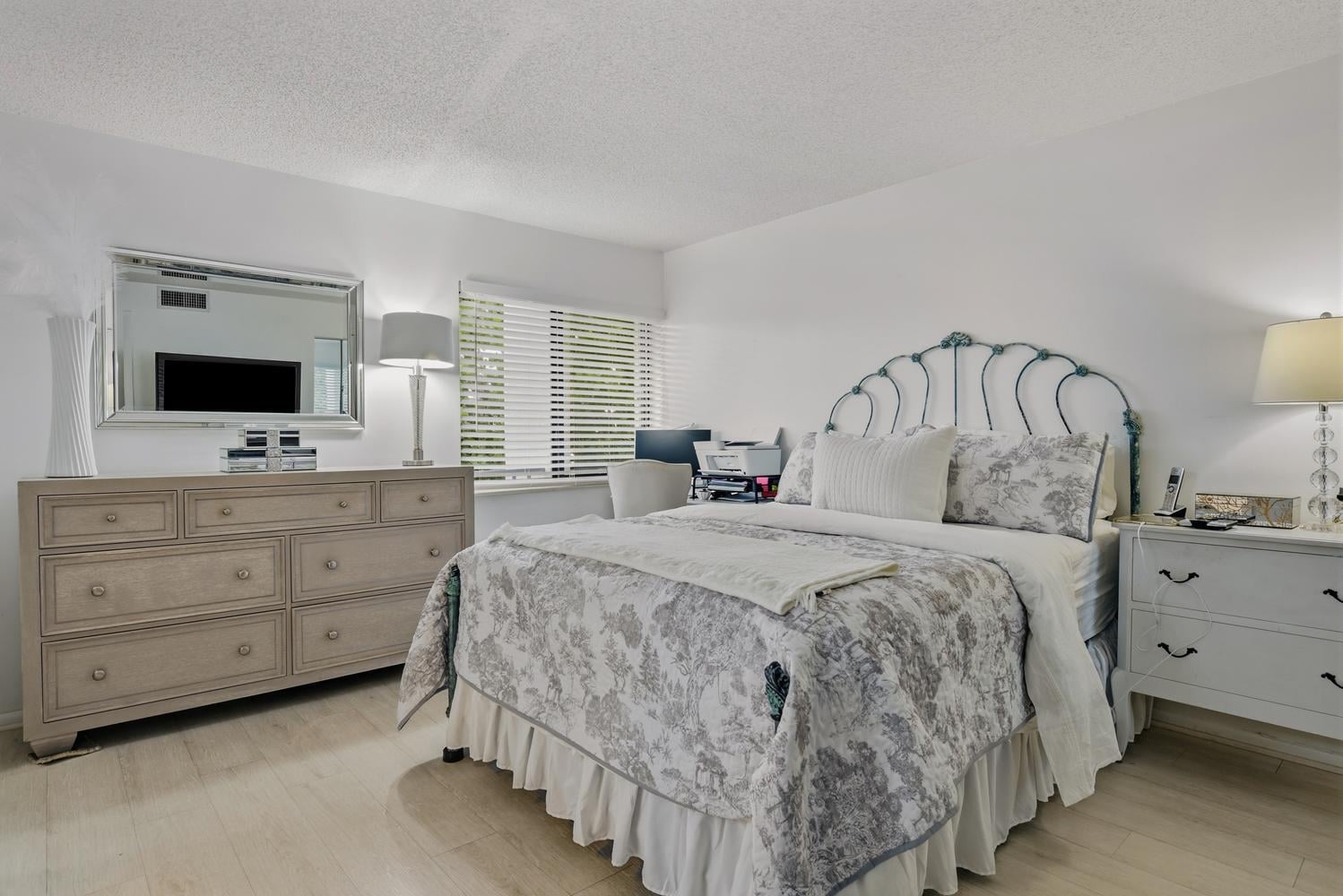  Unit V2-203 photo 15
