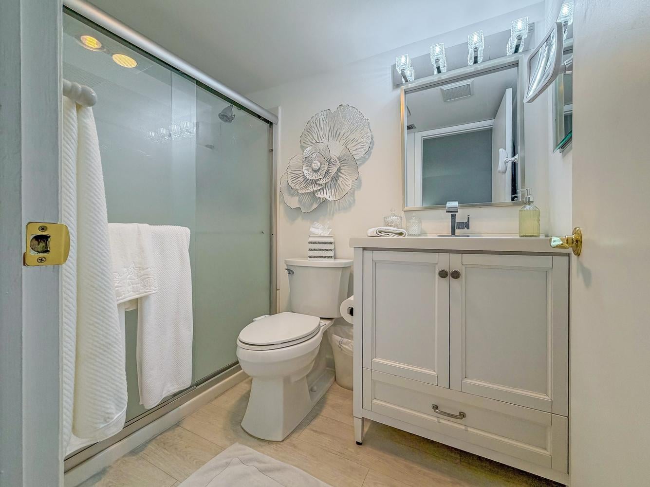  Unit V2-203 photo 17