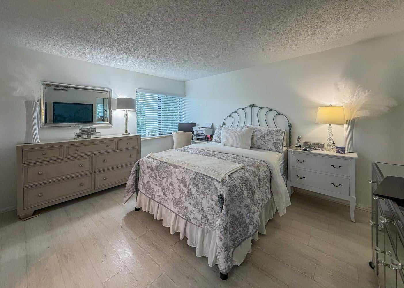  Unit V2-203 photo 18
