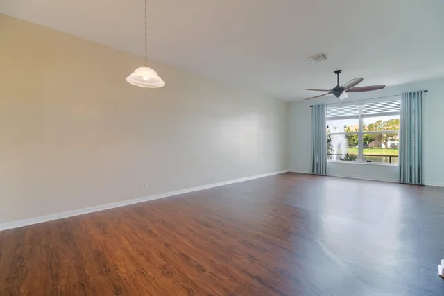 Residence photo 9