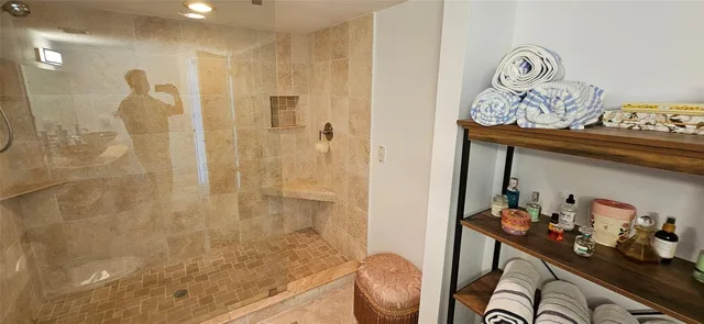 Unit 107S photo 41