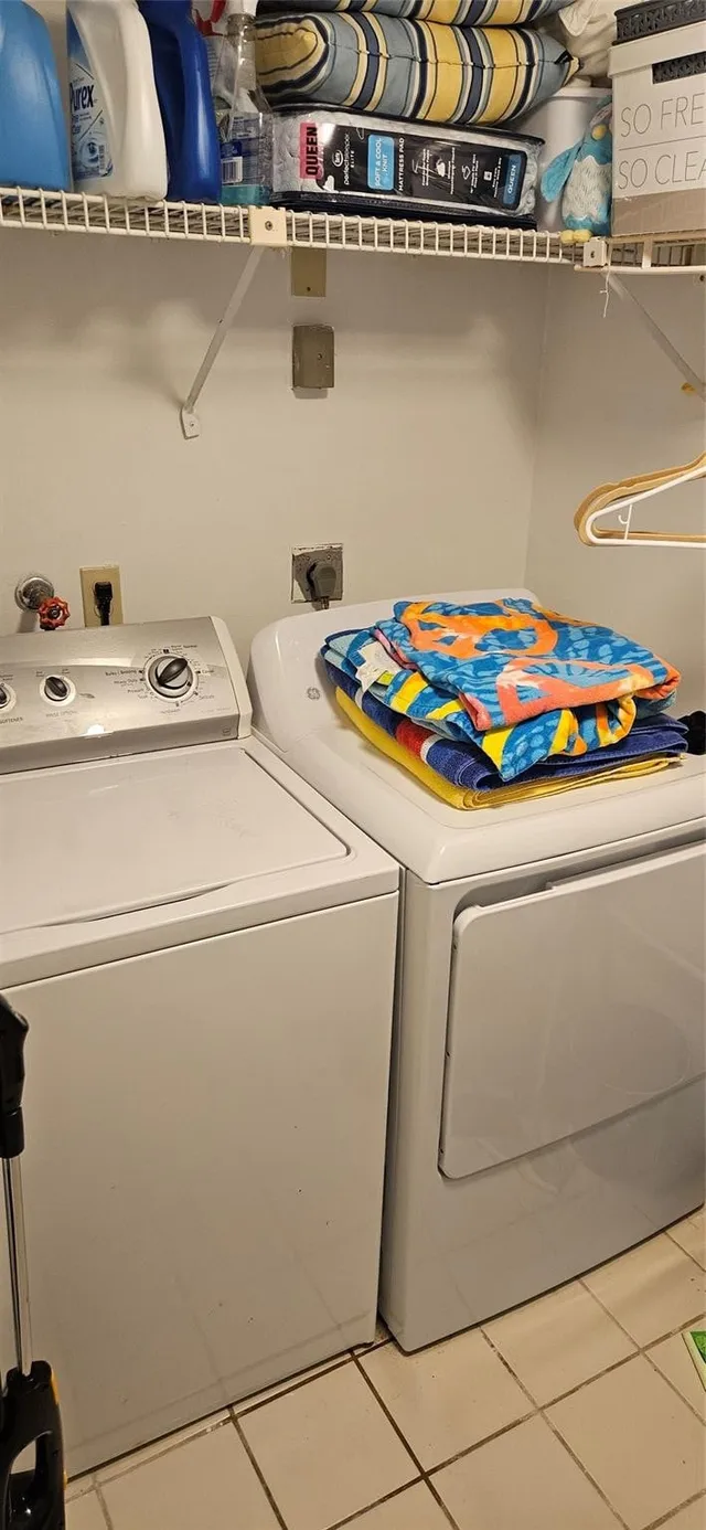 Unit 107S photo 54