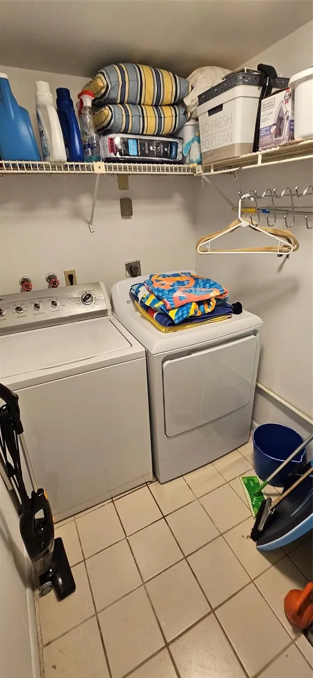 Unit 107S photo 55