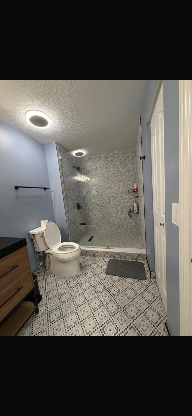 Unit 6301 photo 18