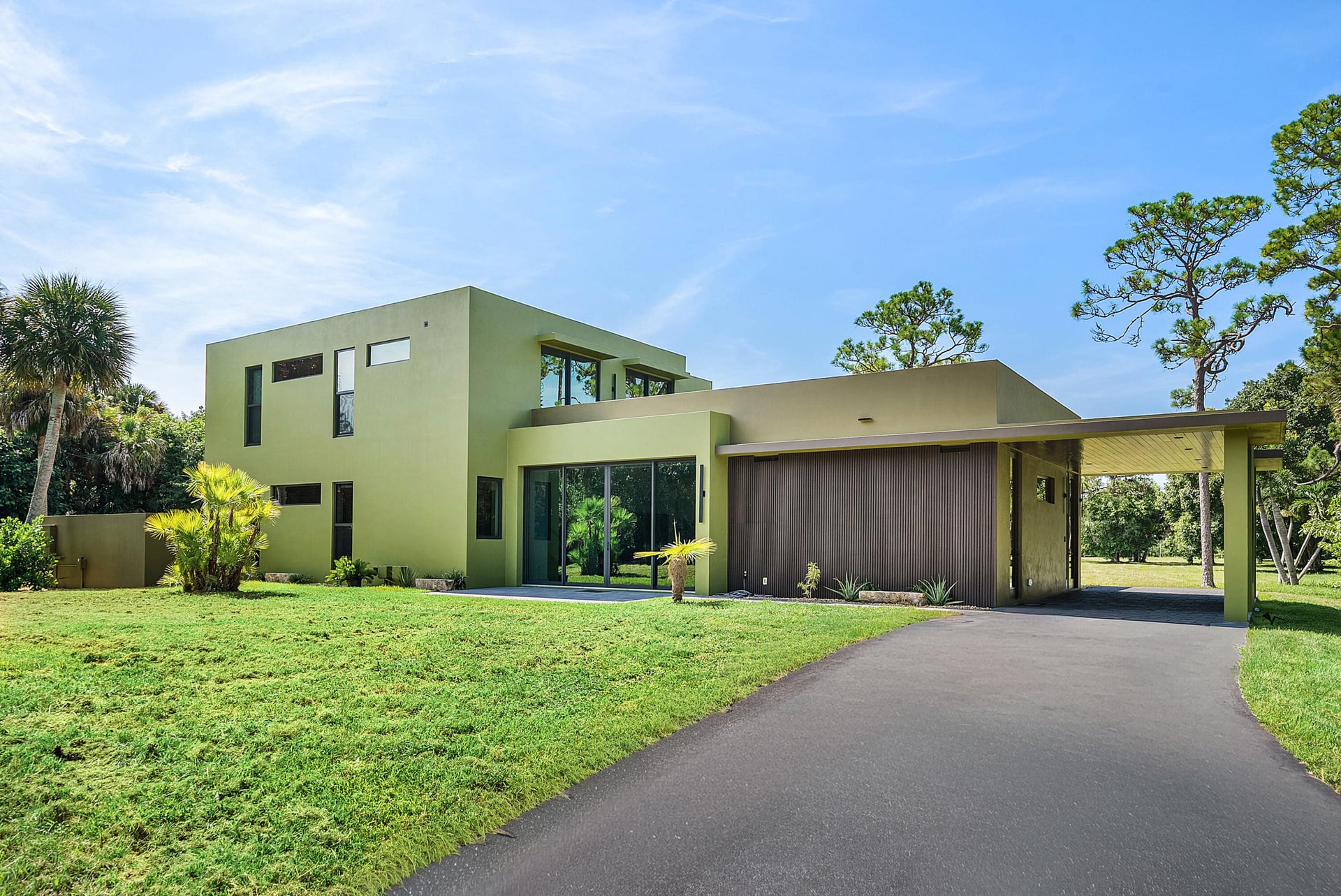 Residence photo 3