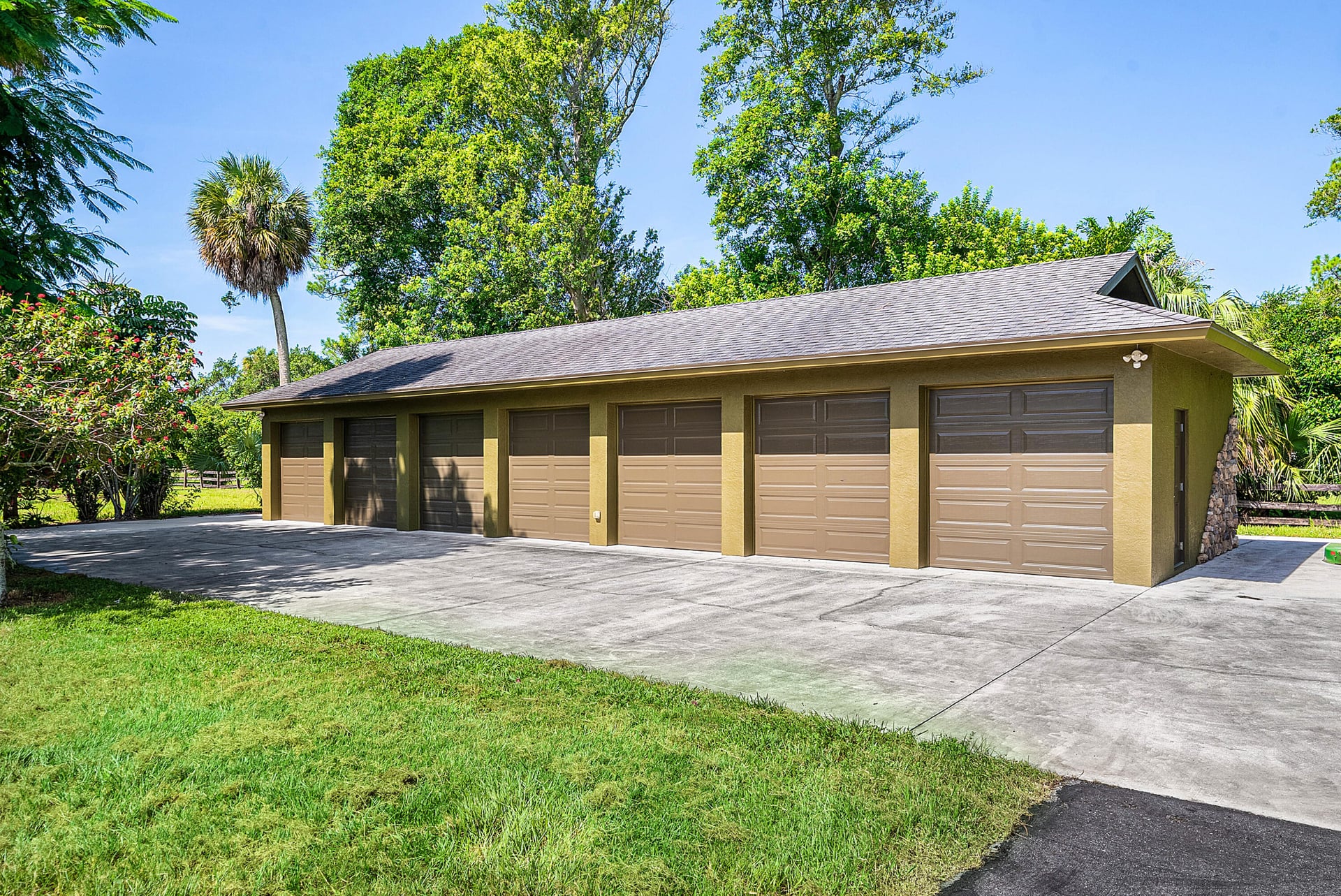 Residence photo 11