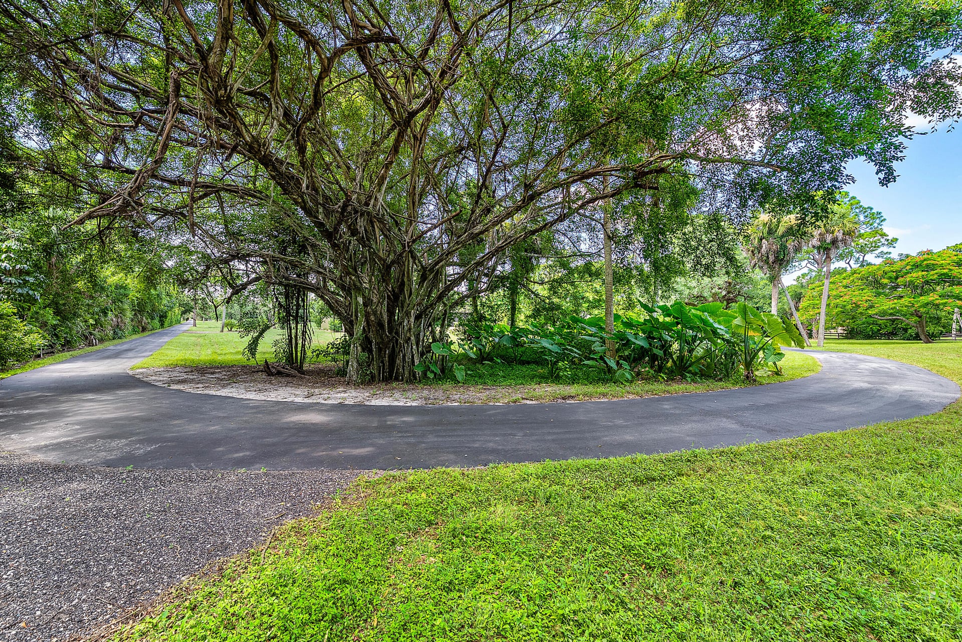 Residence photo 60