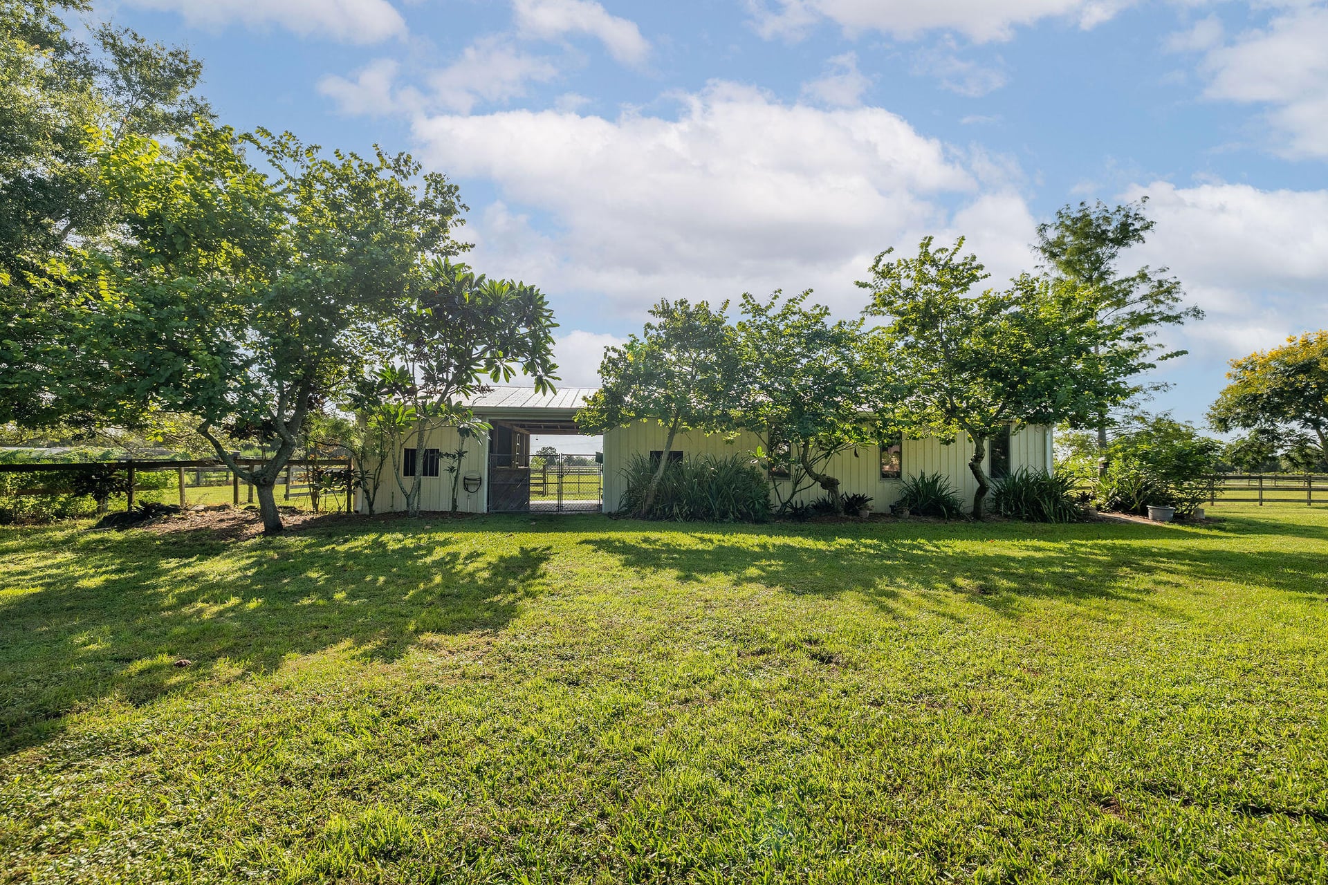  Residence photo 48