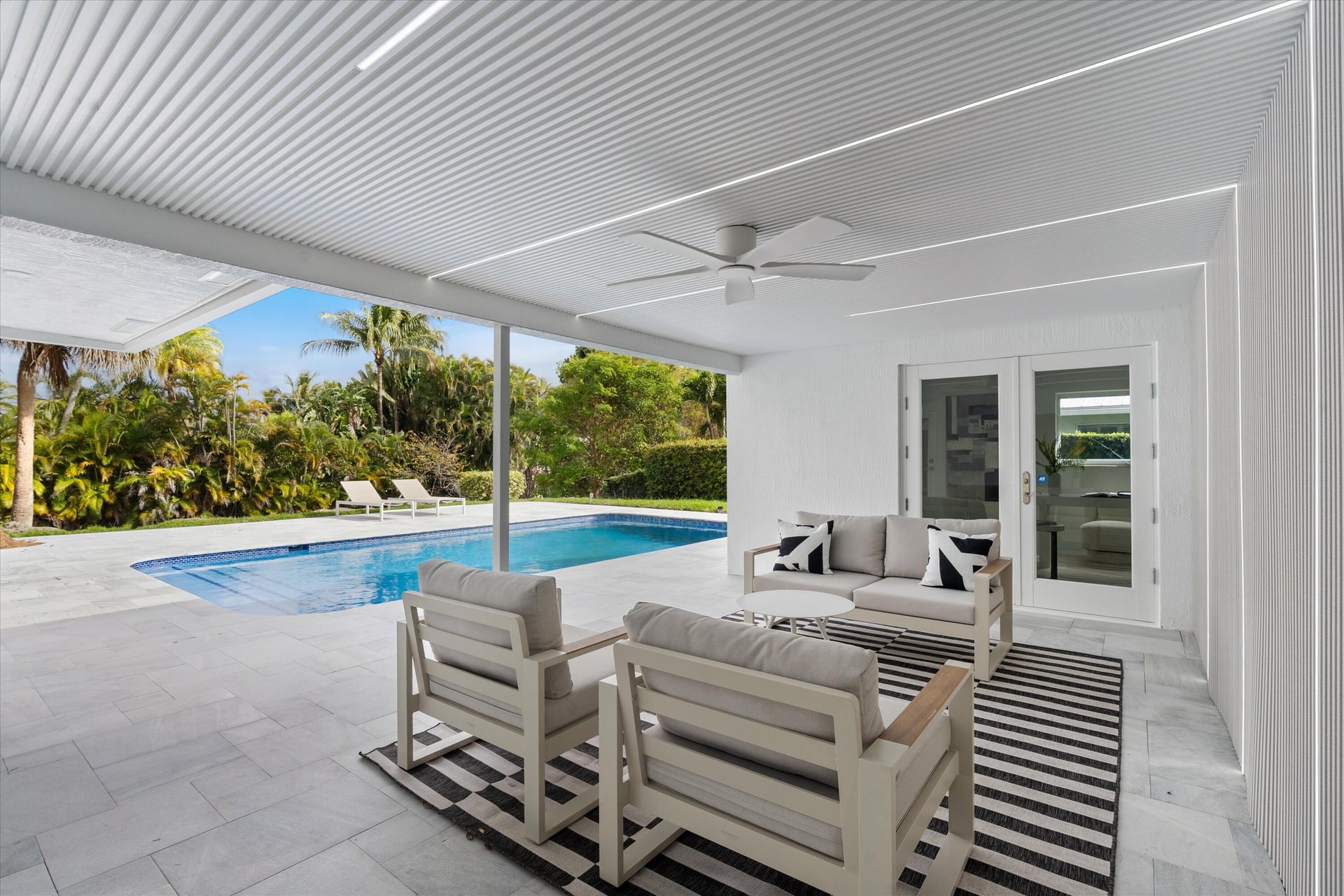 Lake Floresta Park Residence photo 42
