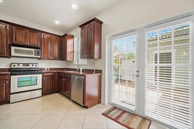 Residence photo 9