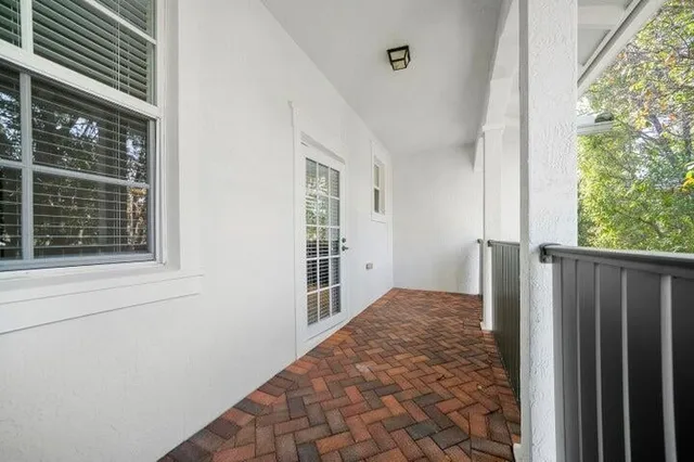 Residence photo 15