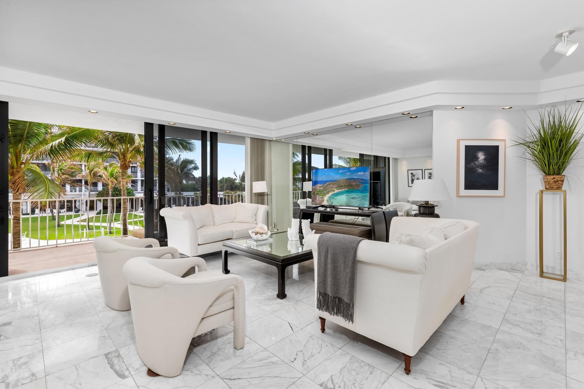 Sloan's Curve Palm Beach Unit 107n photo 12