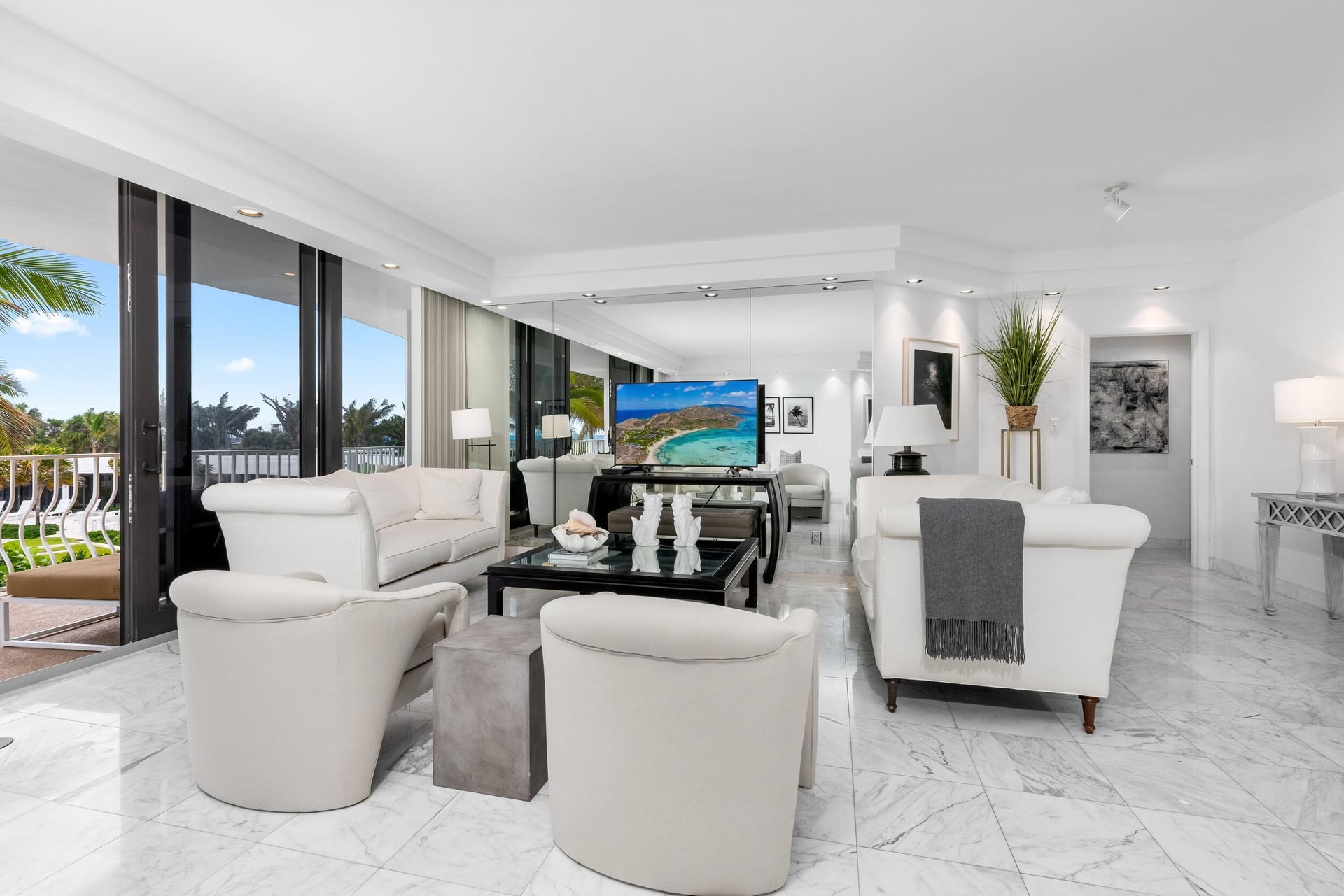 Sloan's Curve Palm Beach Unit 107n photo 14