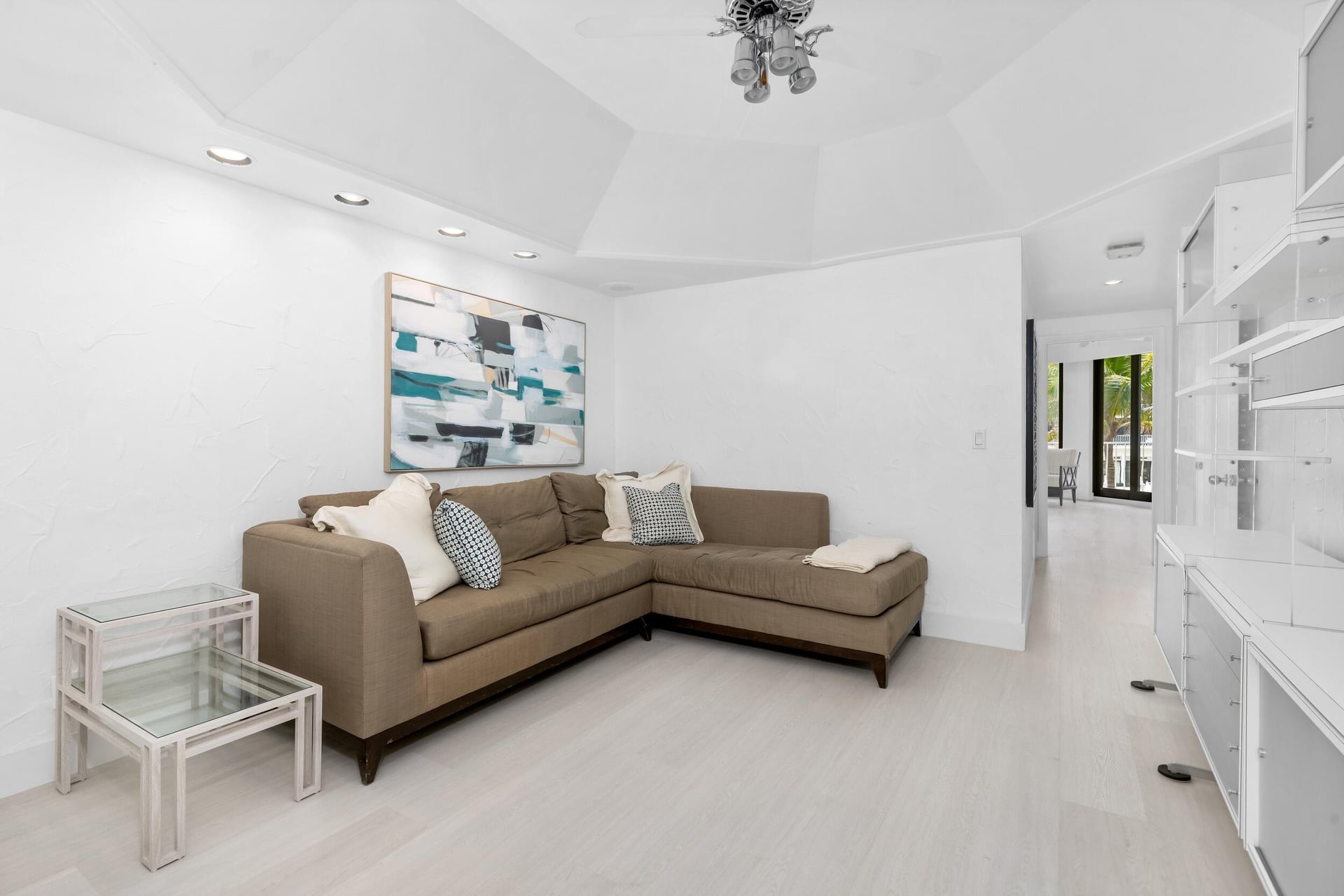 Sloan's Curve Palm Beach Unit 107n photo 19