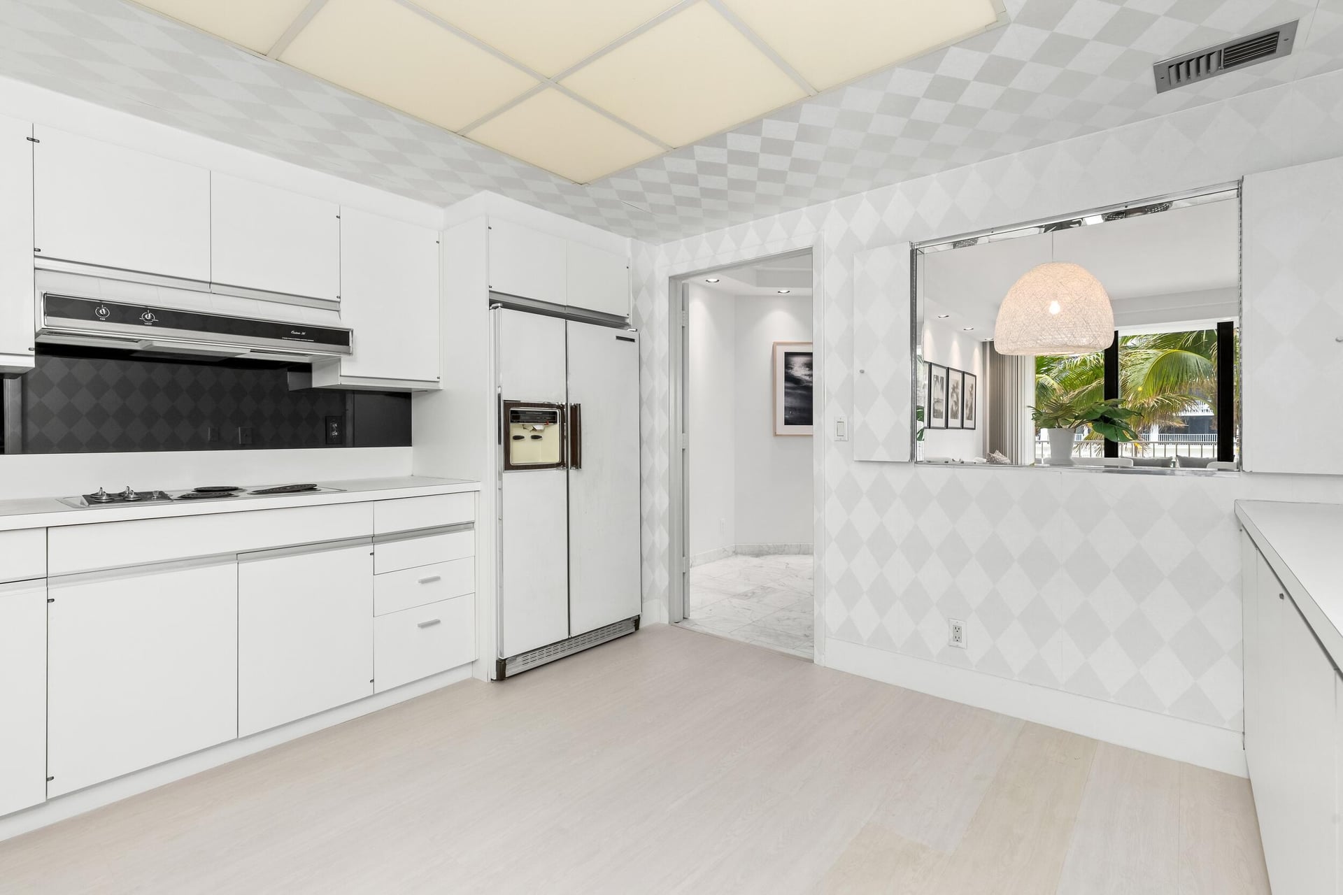 Sloan's Curve Palm Beach Unit 107n photo 24