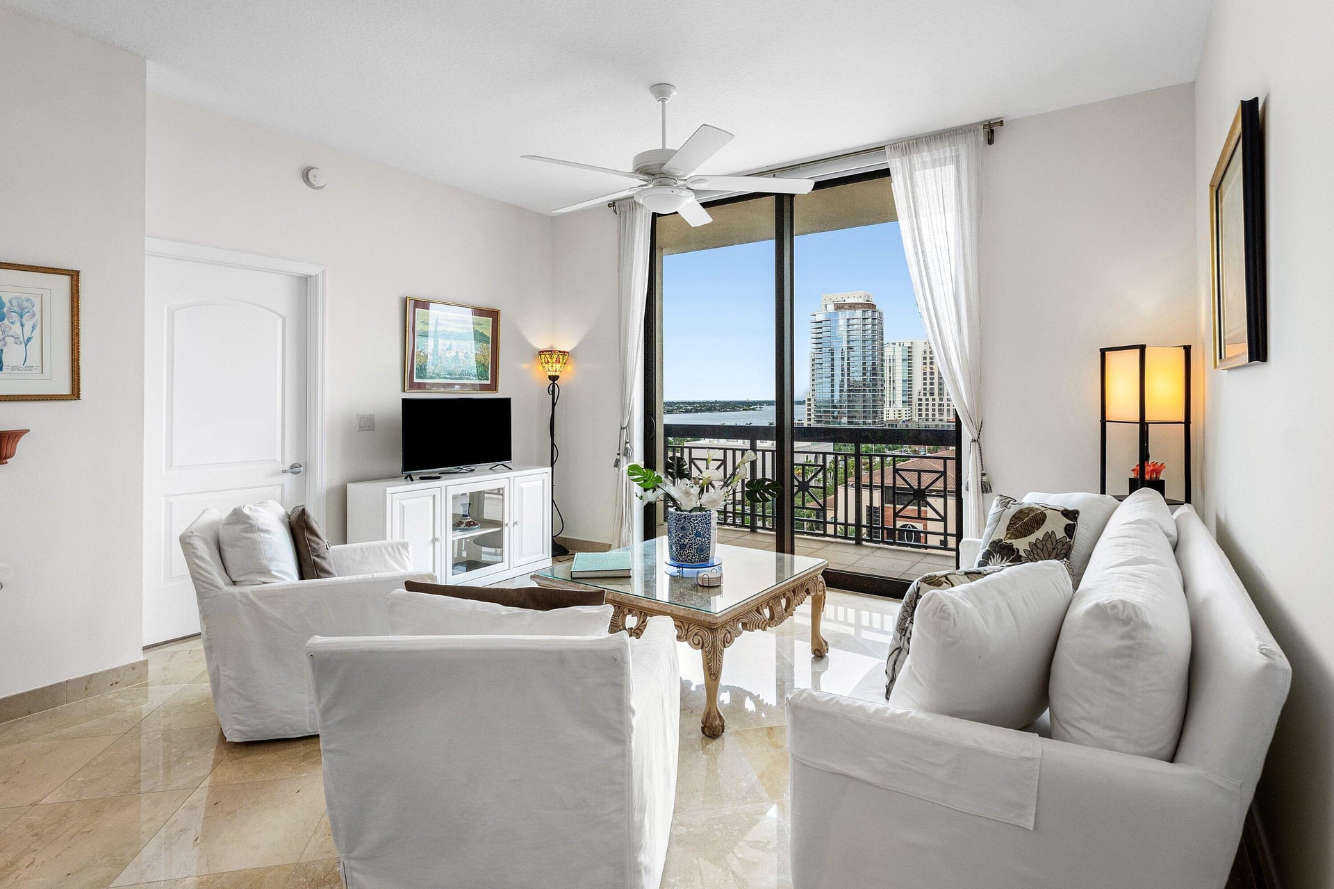 One City Plaza Unit 903 photo 5