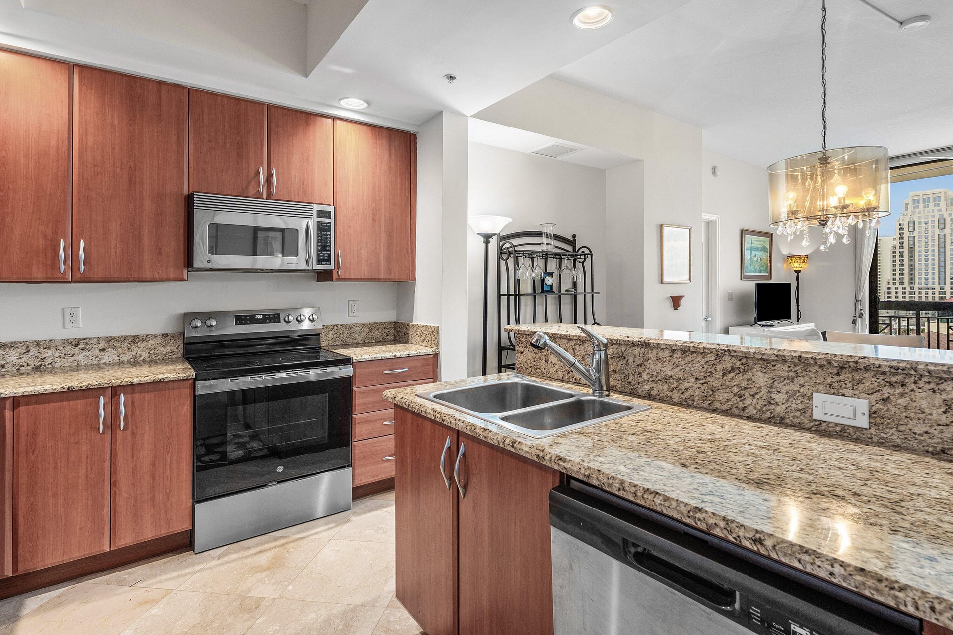 One City Plaza Unit 903 photo 8